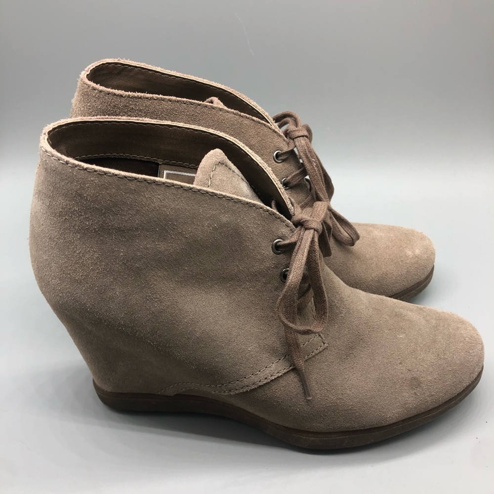 Dolce Vita Tan Suede Ankle Booties